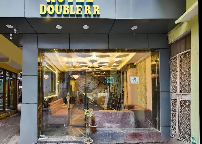 Hotel Double Rr - 2 Mins From Railway Station , And 4 Mins From R K Ashram Marg Metro Station , And 1 Km From Connaught Place - The 4 Star Ambience Newly Built