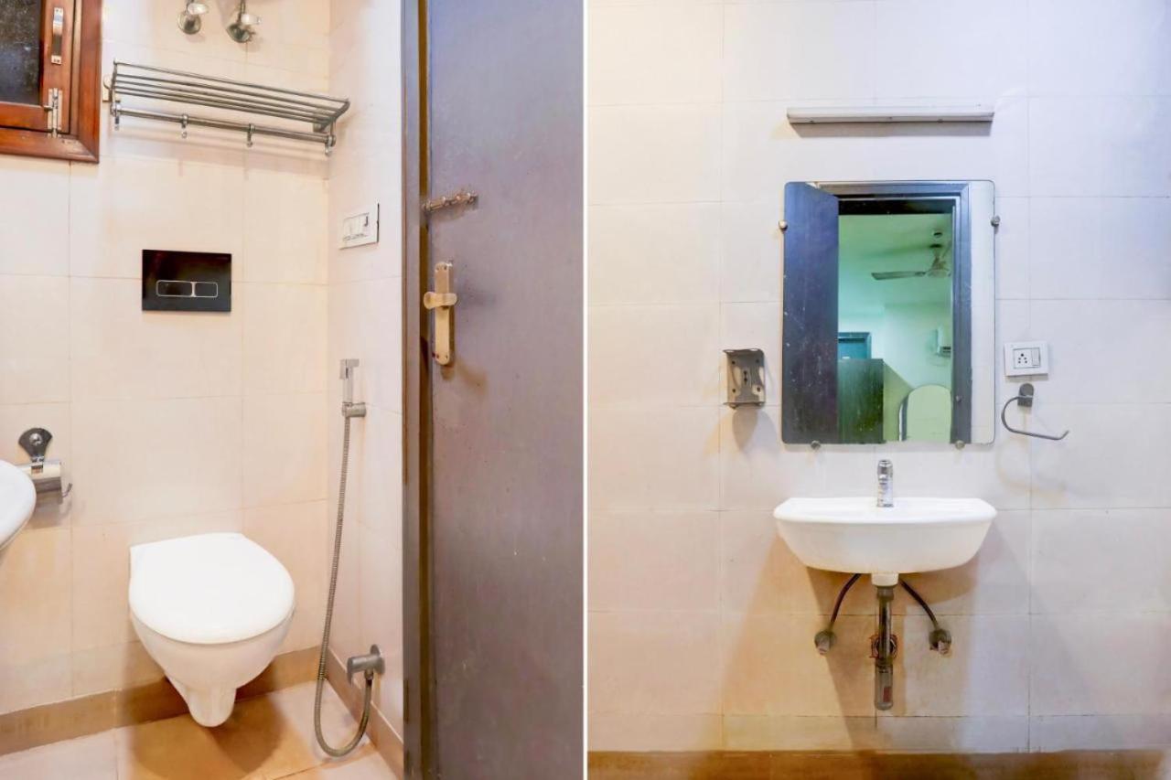 Double Rr - 2 Mins From Railway Station , And 4 Mins From R K Ashram Marg Metro Station , And 1 Km From Connaught Place - The 4 Star Ambience Newly Built 3* New Delhi